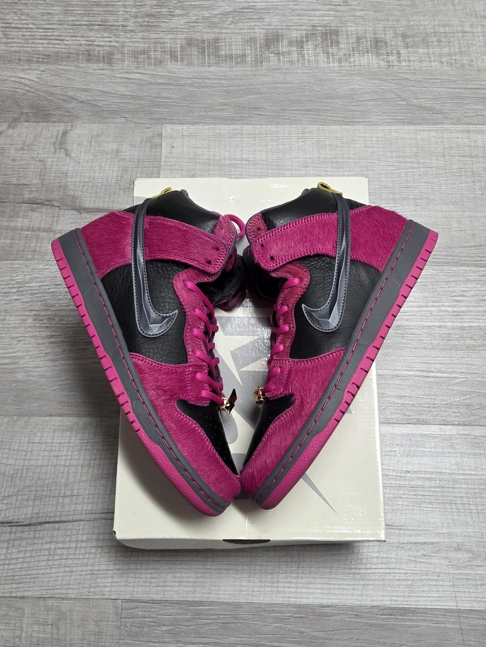 SOLD!!Nike Sb Run The Jewels